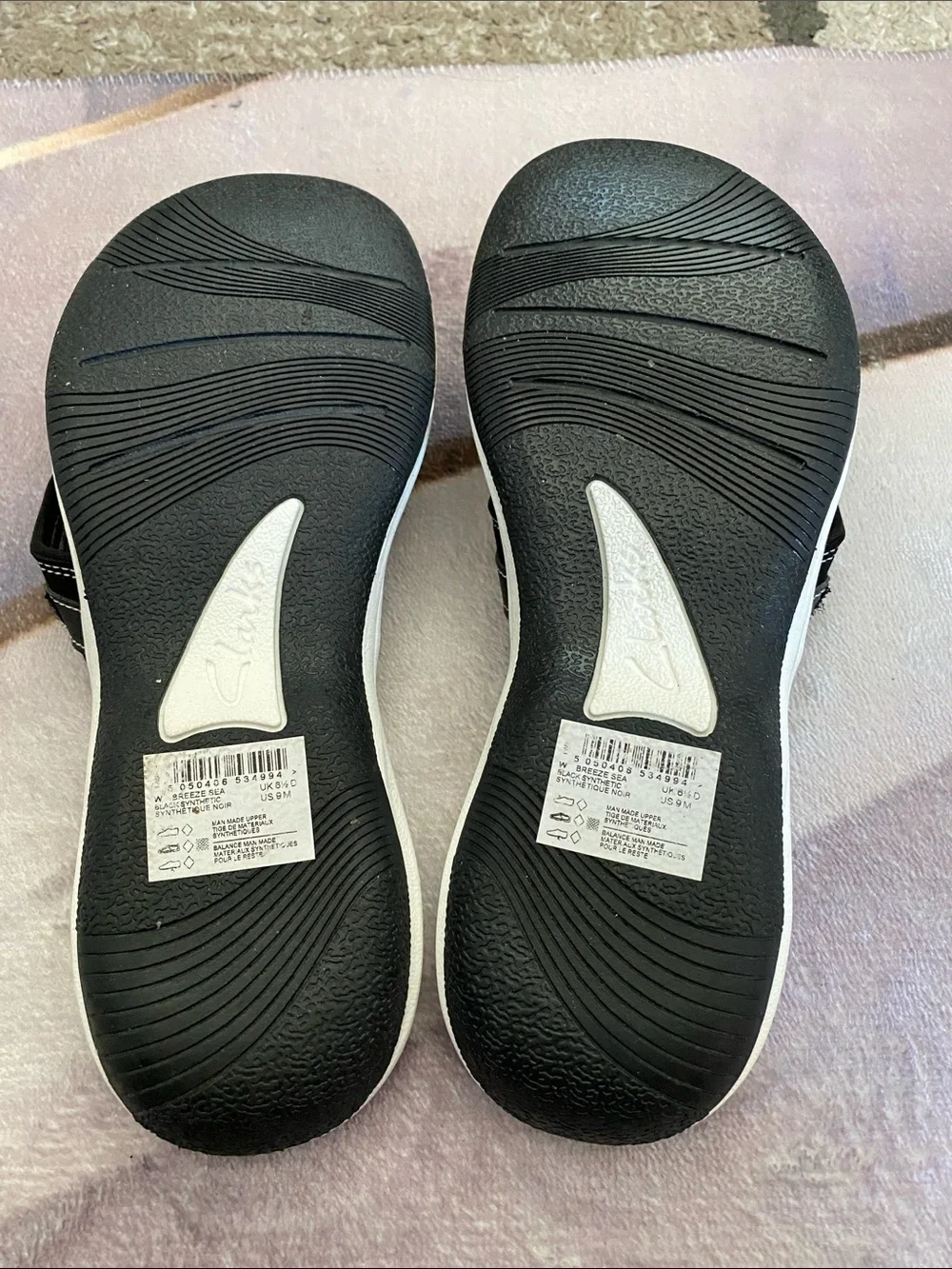 New with box Cloudstepper by Clarks Breeze sea flat sandals women’s size 9M